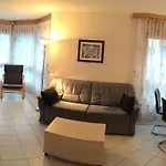 Chateau Апартаменты *